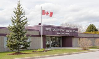 加拿大本科申请条件